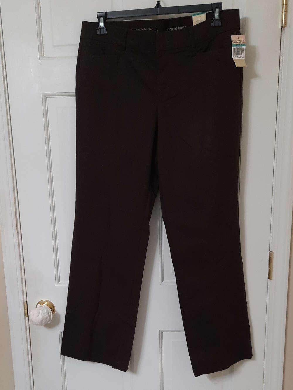 Dockers Women's Straight-Leg Straight Leg in Dark Brown